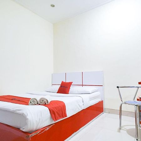 Reddoorz At Buah Batu 5 Hotel Bandung Buitenkant foto
