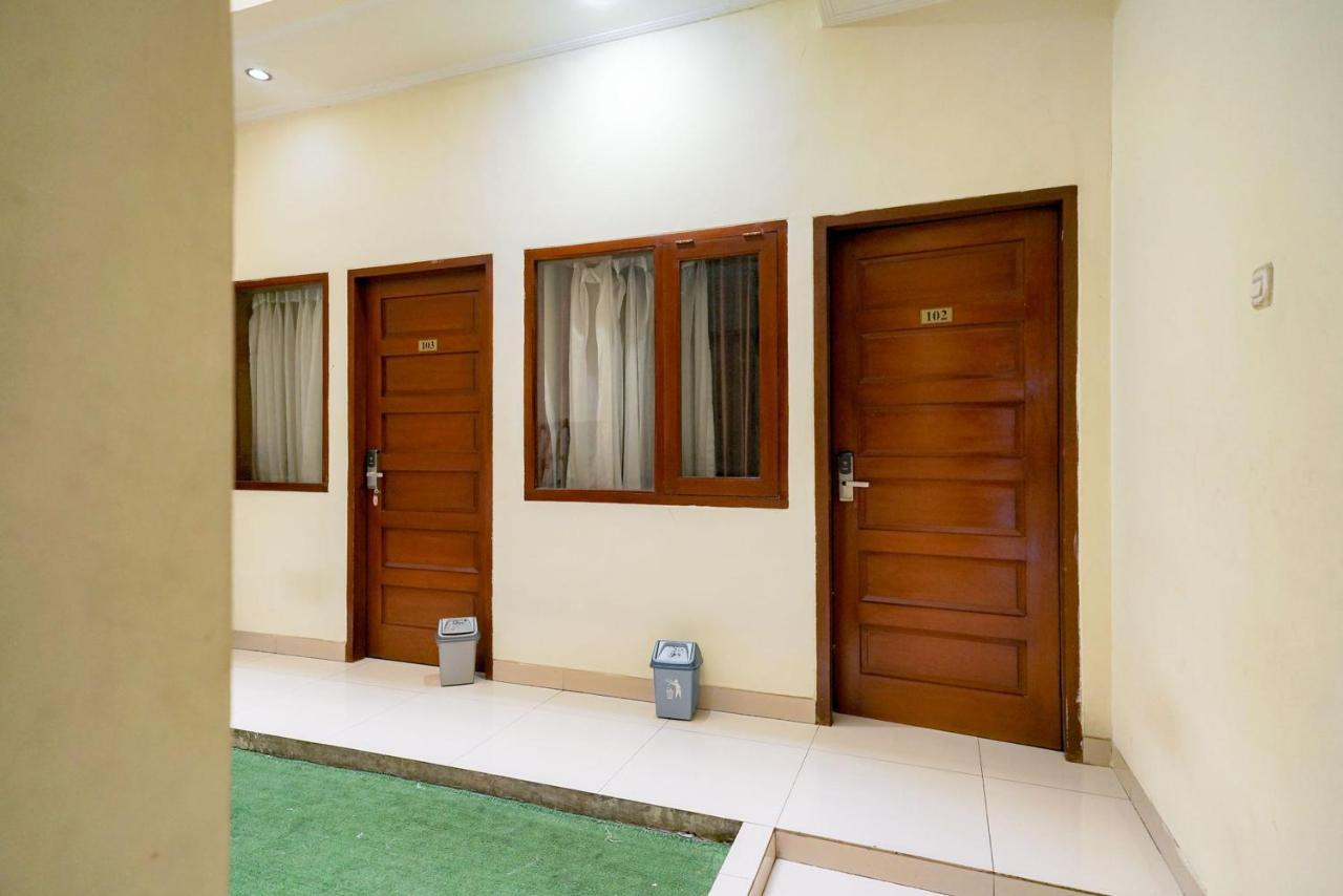 Reddoorz At Buah Batu 5 Hotel Bandung Buitenkant foto