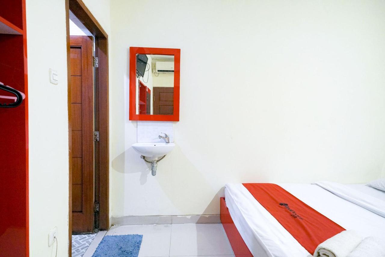 Reddoorz At Buah Batu 5 Hotel Bandung Buitenkant foto