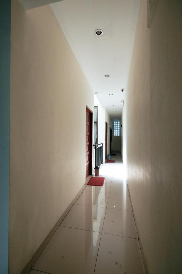 Reddoorz At Buah Batu 5 Hotel Bandung Buitenkant foto